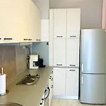 Daire Vintage For 4 Guests & Private Parking