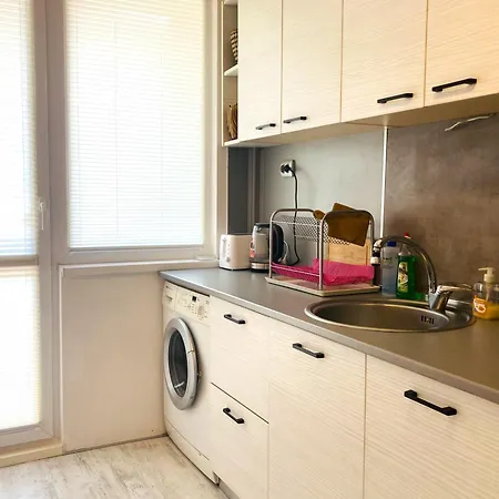 Vintage For 4 Guests & Private Parking Appartamento Plovdiv