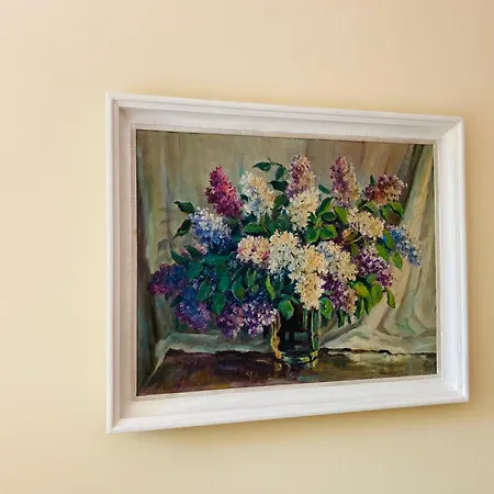 Vintage For 4 Guests & Private Parking *