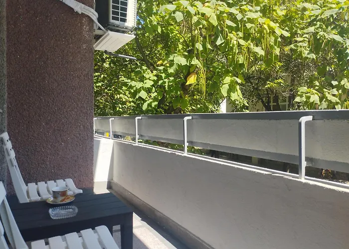 Lejlighed Vintage For 4 Guests & Private Parking *