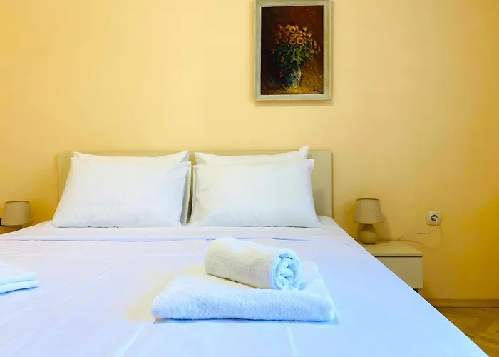 Vintage For 4 Guests & Private Parking Lejlighed *