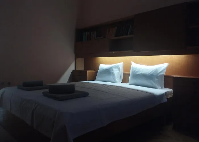 Vintage For 4 Guests & Private Parking *